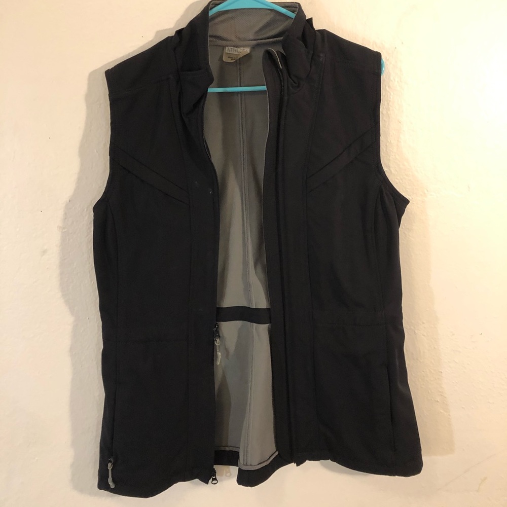 Athleta vest